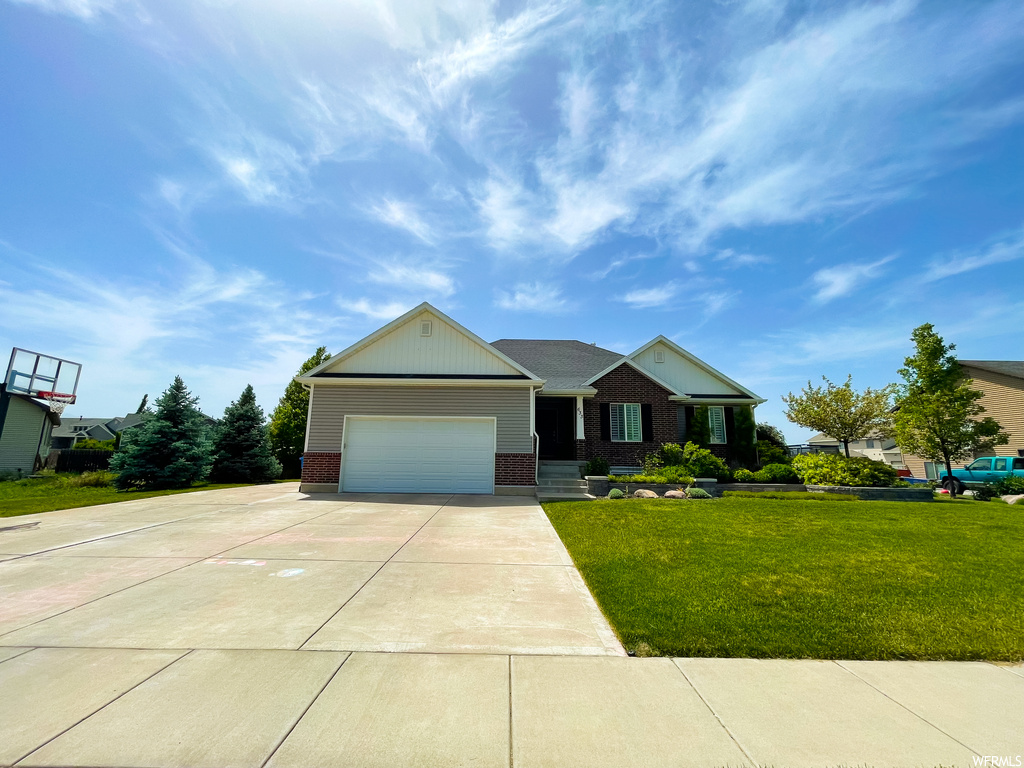 633 S 150 W, Hyde Park, UT 84318