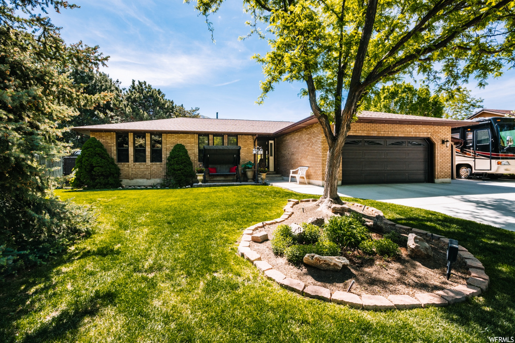 11735 S Watson Rd E, Sandy, UT 84092