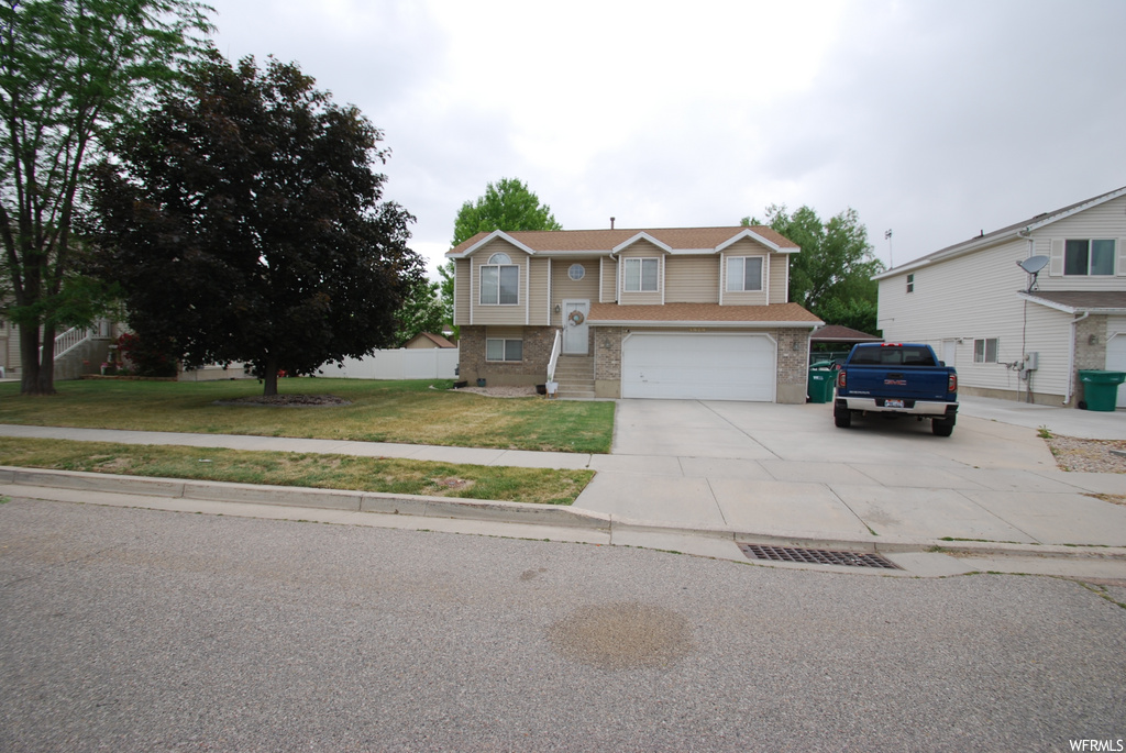 5979 S 2775 W, Roy, UT 84067