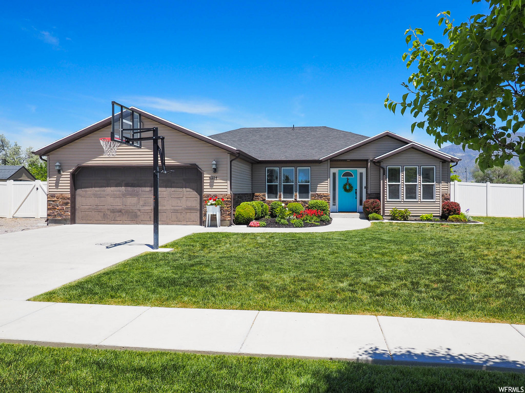 4214 W Bingham Dr, Corinne, UT 84307