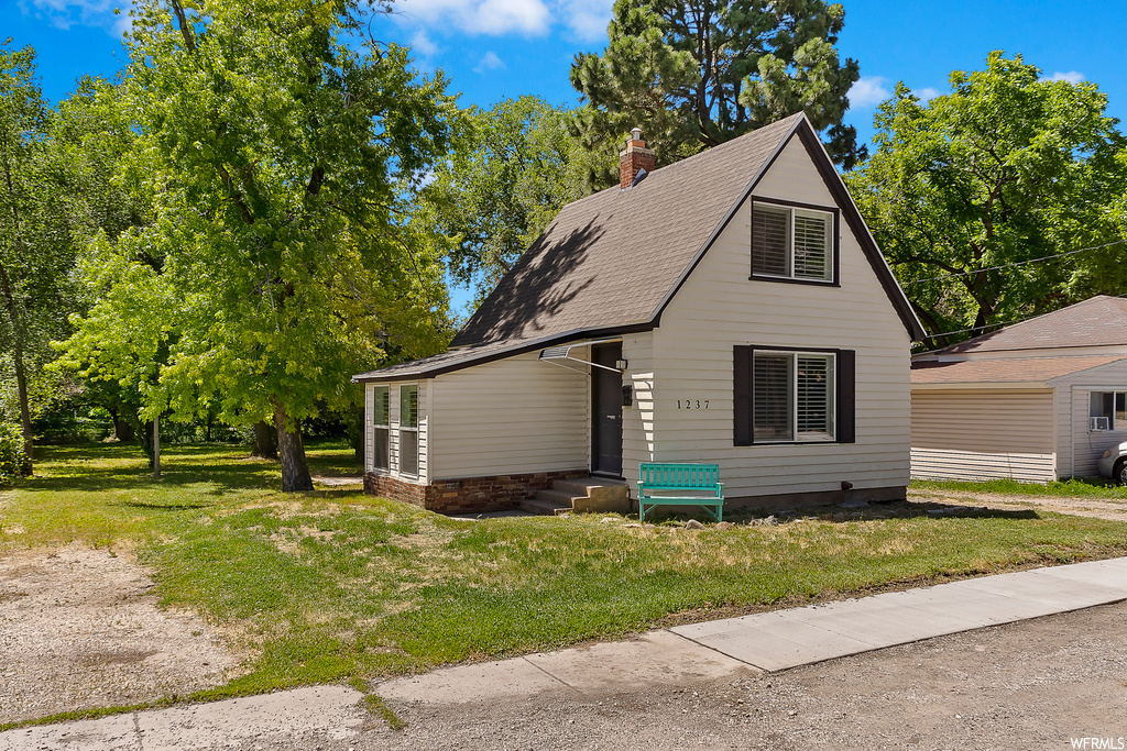 1237 Liberty Ave E, Ogden, UT 84404