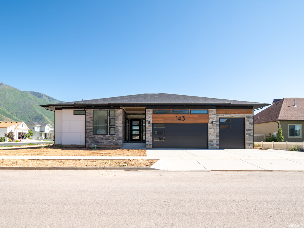 143 W 1000 N, Mapleton, UT 84664