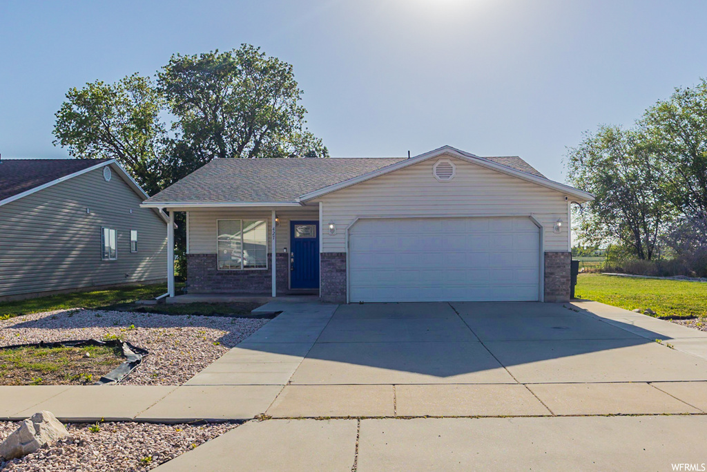 427 Downs Dr, Ogden, UT 84404