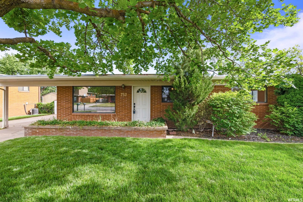 752 E 5400 S, South Ogden, UT 84405