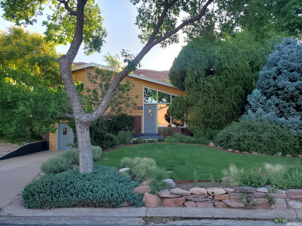 229 S Walker St, Moab, UT 84532