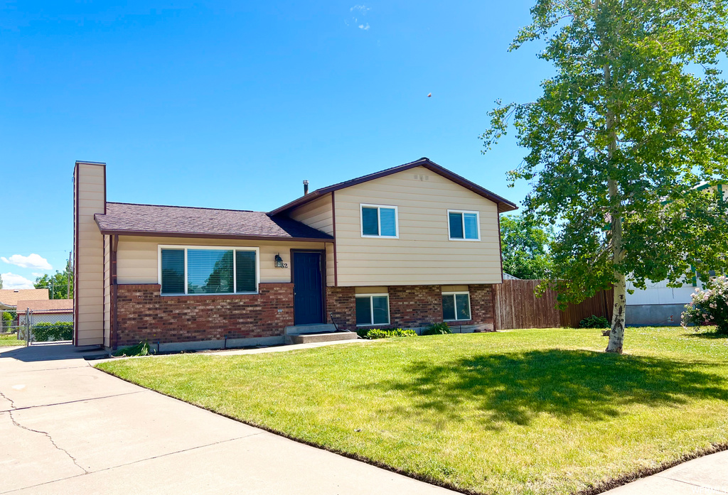 52 E 975 S, Layton, UT 84041
