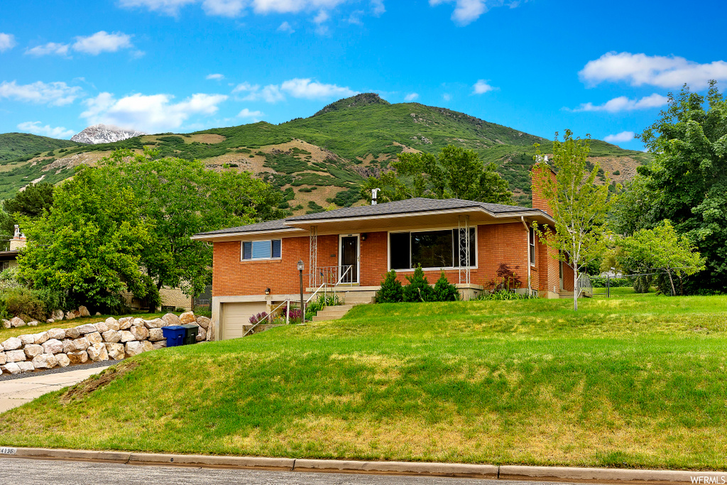 4136 S Edgehill Dr E, Ogden, UT 84403