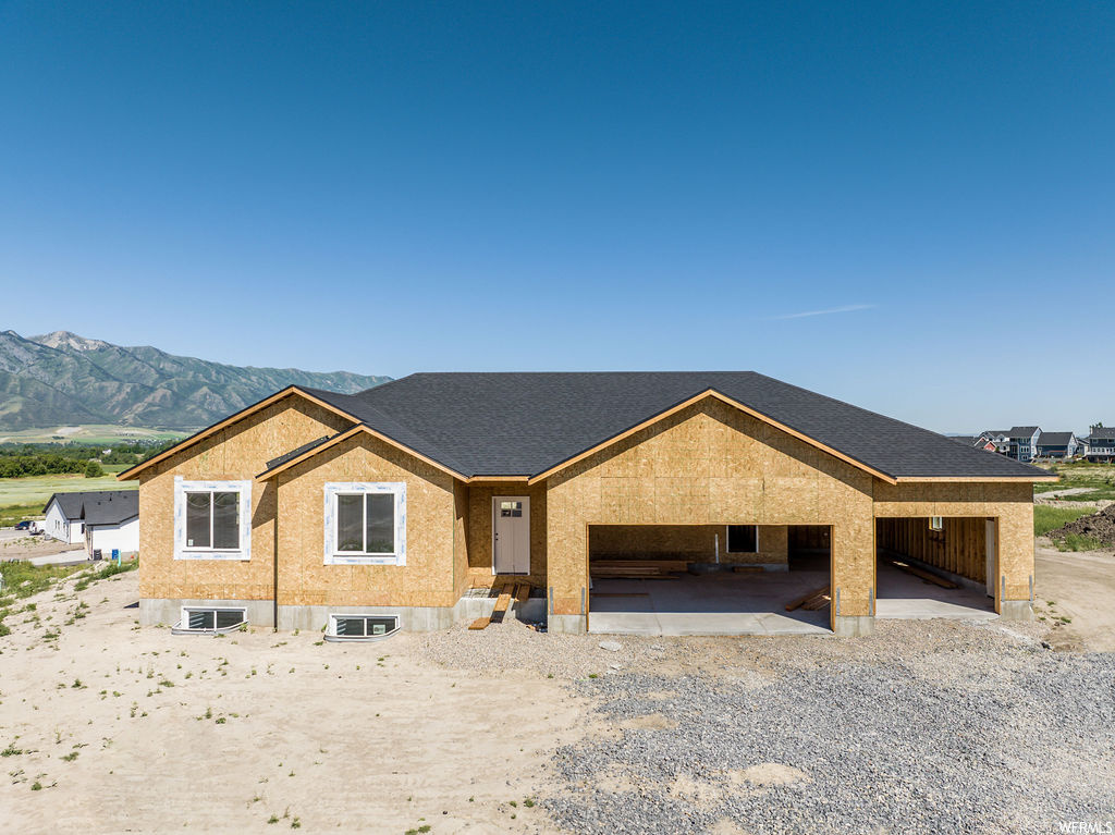 72 S 650 W, Hyrum, UT 84319
