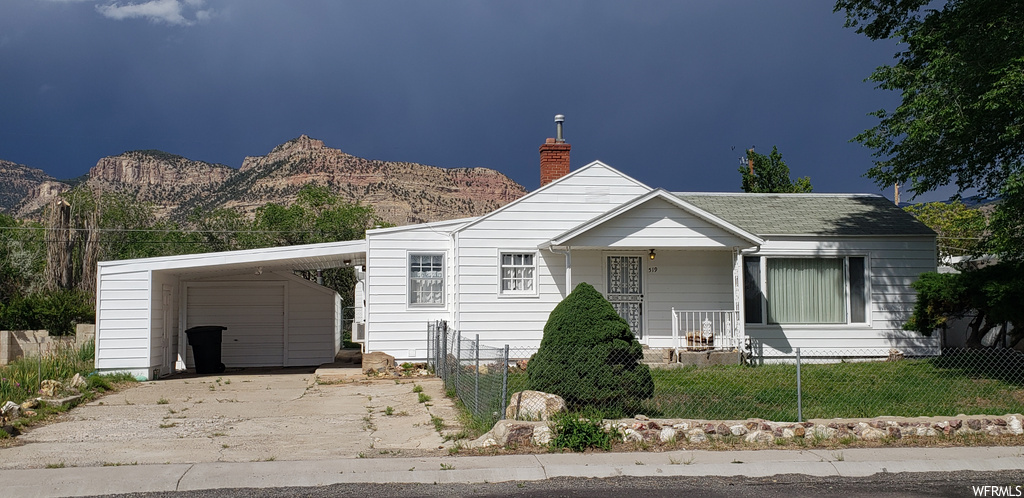 519 N EDGEHILL PL, East Carbon UT 84520