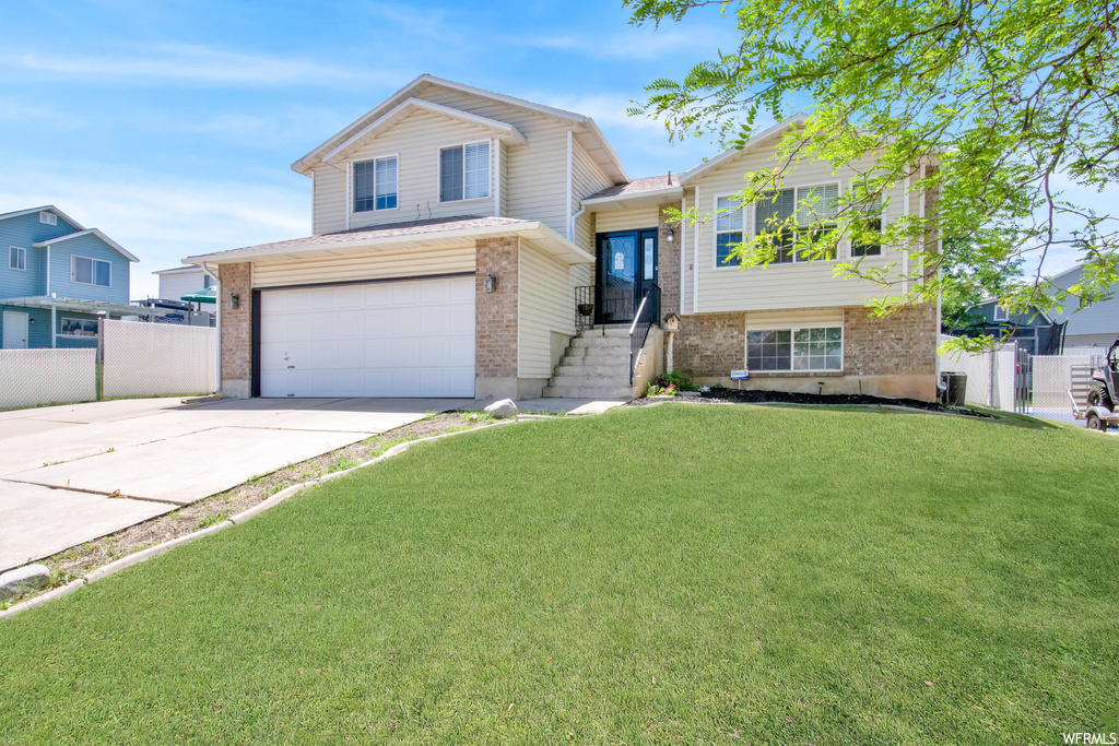 2701 W 4275 S, Roy, UT 84067