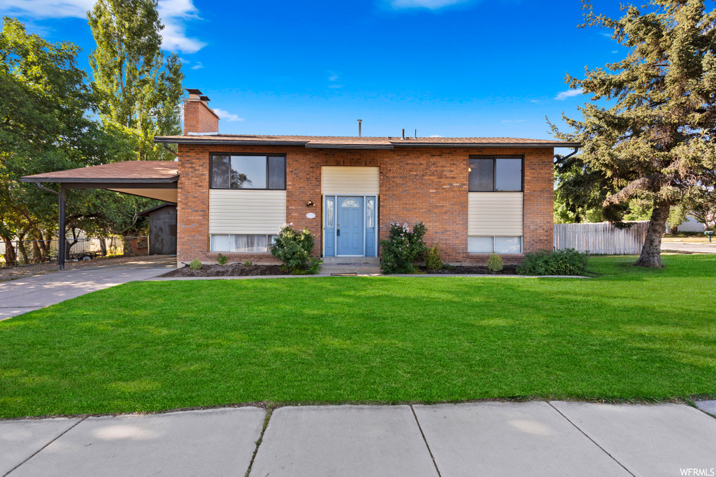 687 E WASATCH DR, Layton UT 84041