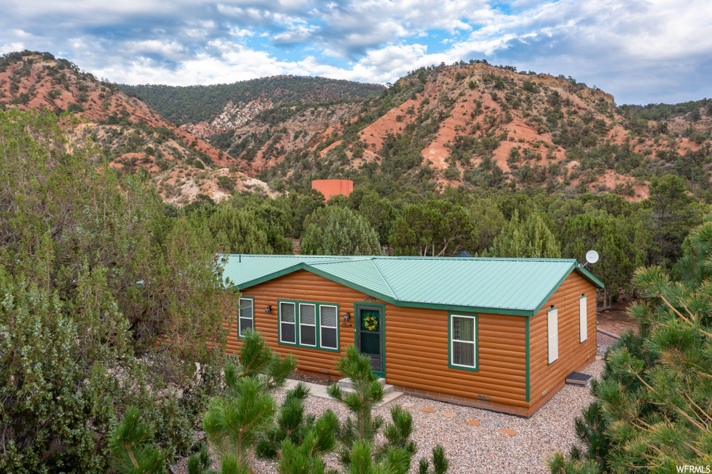3924 E 200 S, New Harmony, UT 84757