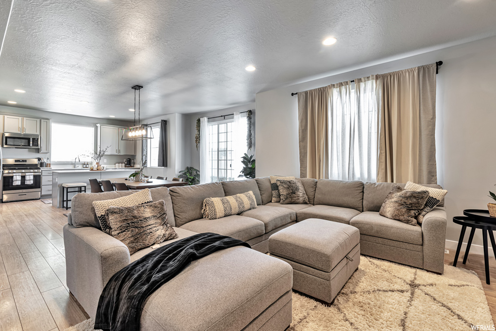 4012 W HOLBROOK WAY Lehi, UT 84043