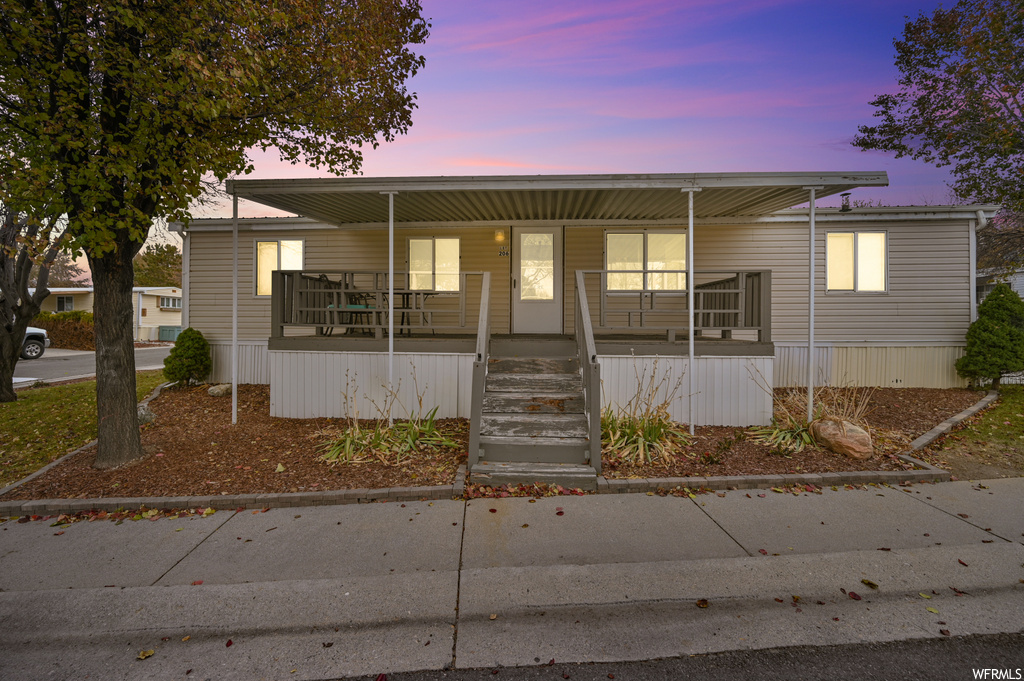 244 E Crescent Pkwy S #206, Sandy, UT 84070