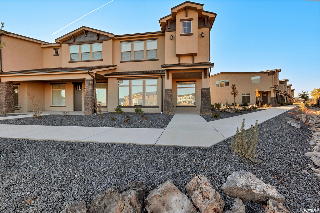 687 S Guy Ln #24, Ivins, UT 84738