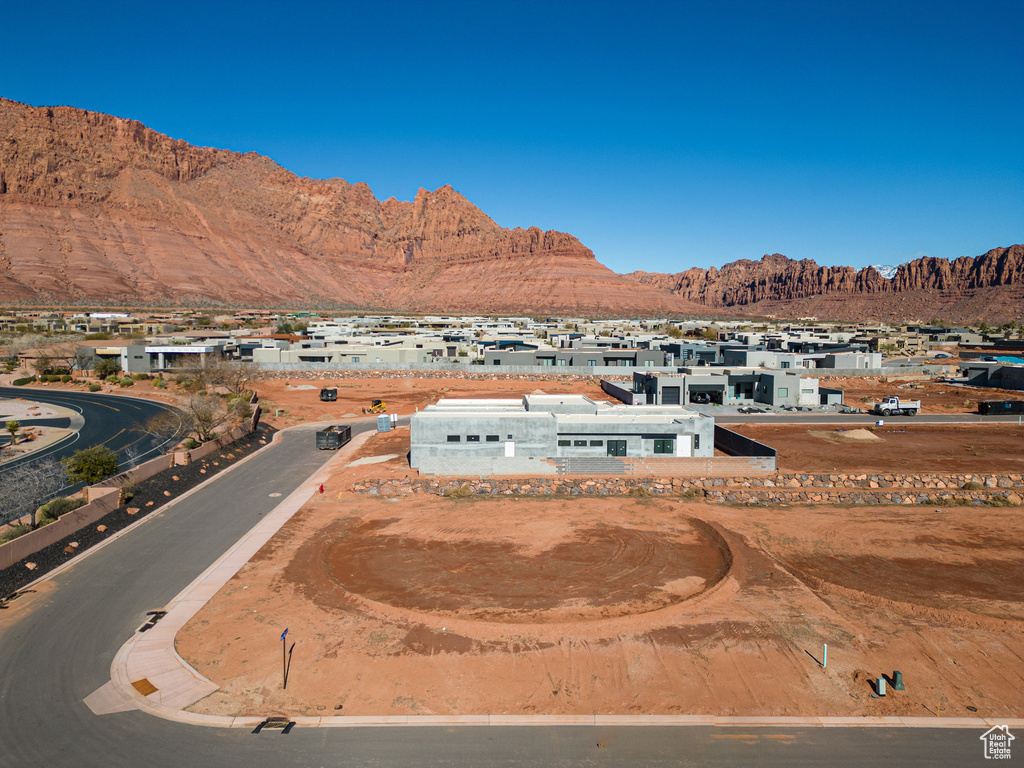 683 E CRIMSON FLARE LN Ivins, UT 84738