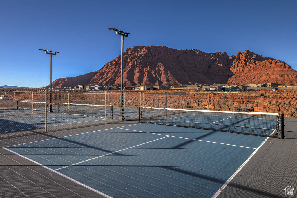 683 E CRIMSON FLARE LN Ivins, UT 84738