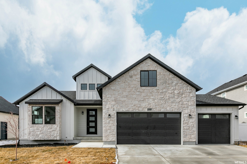 10926 S Glamis Dune Dr, South Jordan, UT 84009