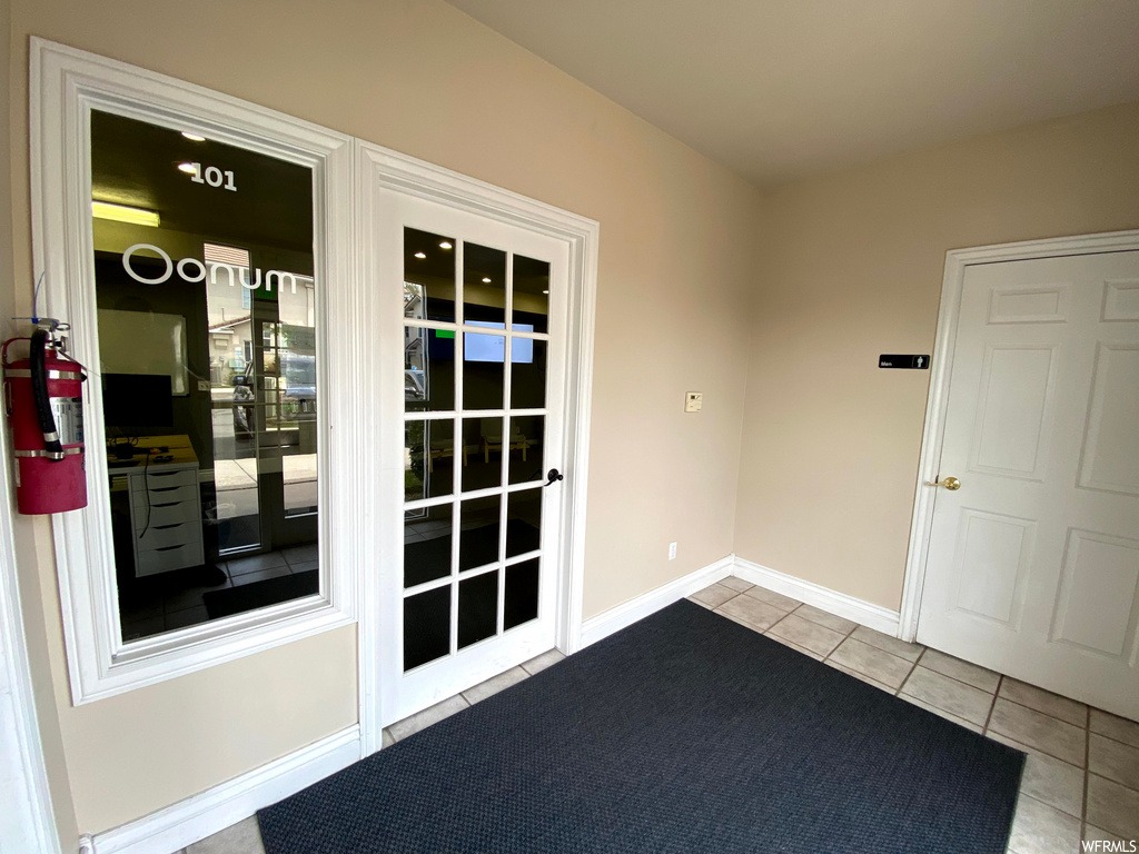 entryway featuring tile floors