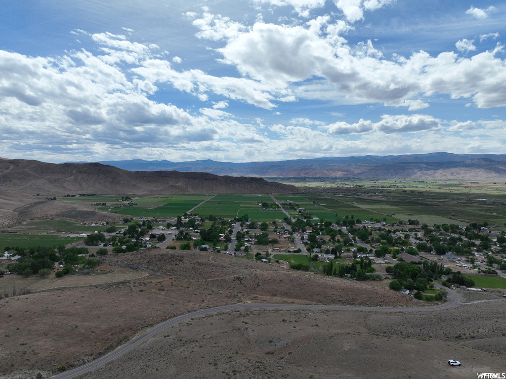 view of mountain feature