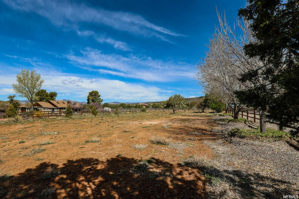 Dammeron Valley Farms Dammeron Valley UT 84783 249,000