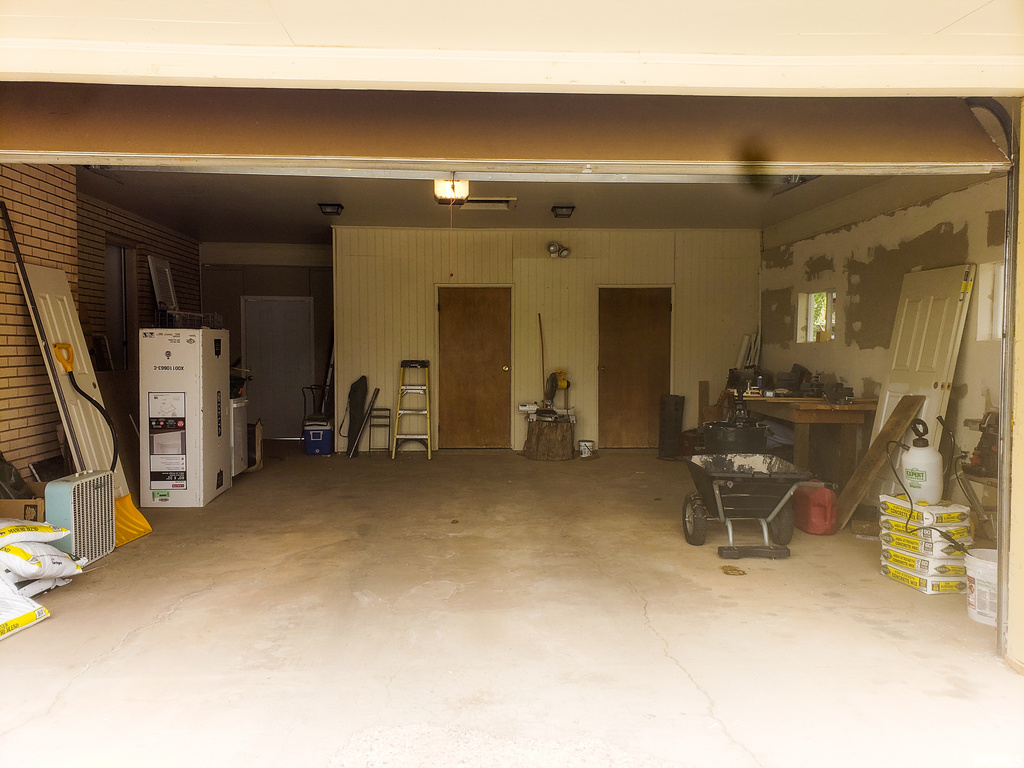 25 S 200 E Parowan, UT 84761