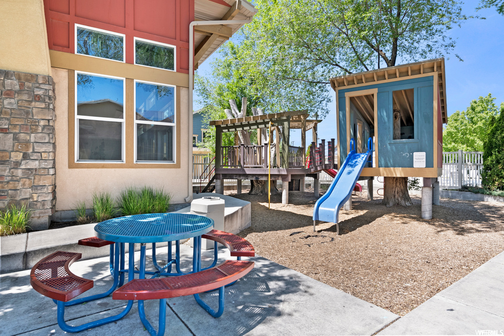 3714 W PERIWINKLE DR South Jordan, UT 84095 MLS 1878636 Best Utah