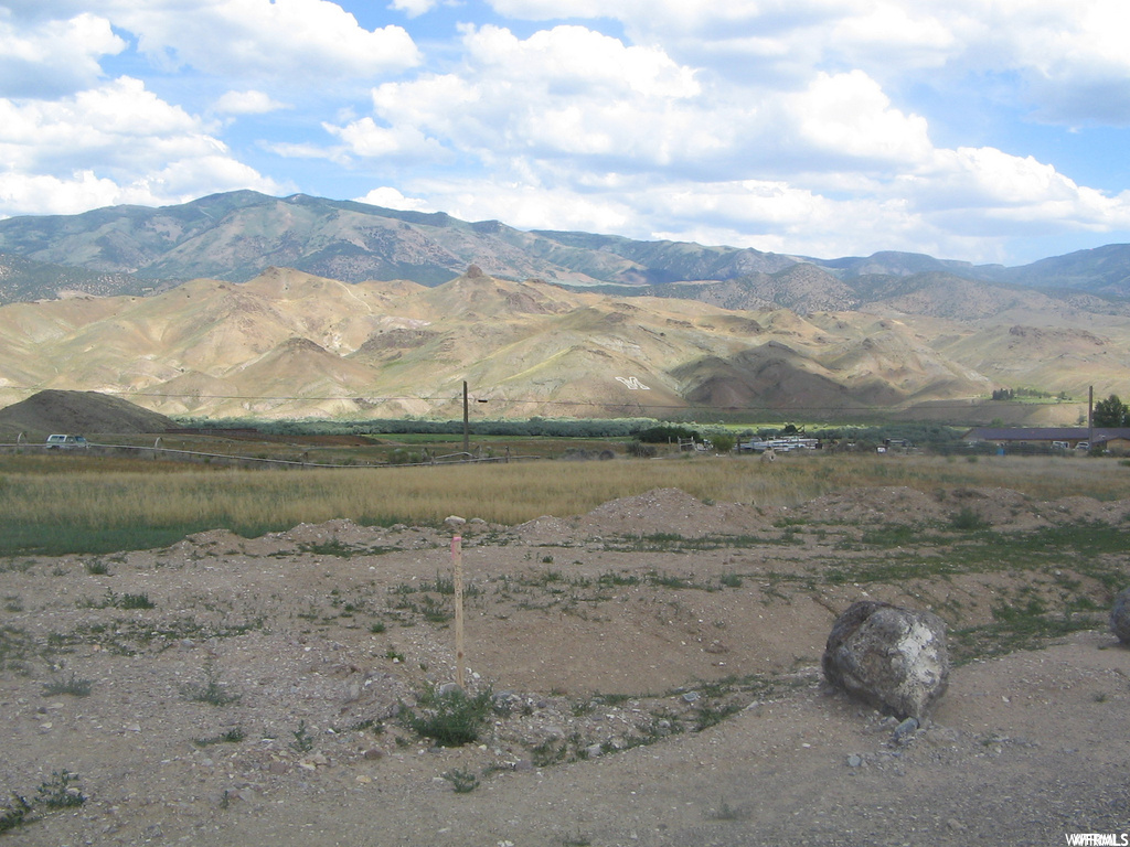 14 N Rustic Pine Rd Marysvale UT 84750 159,900