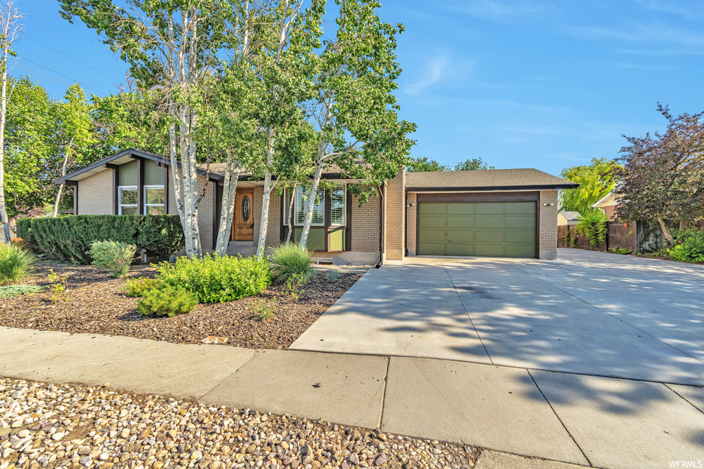 2711 W 7420 S, West Jordan, UT 84084