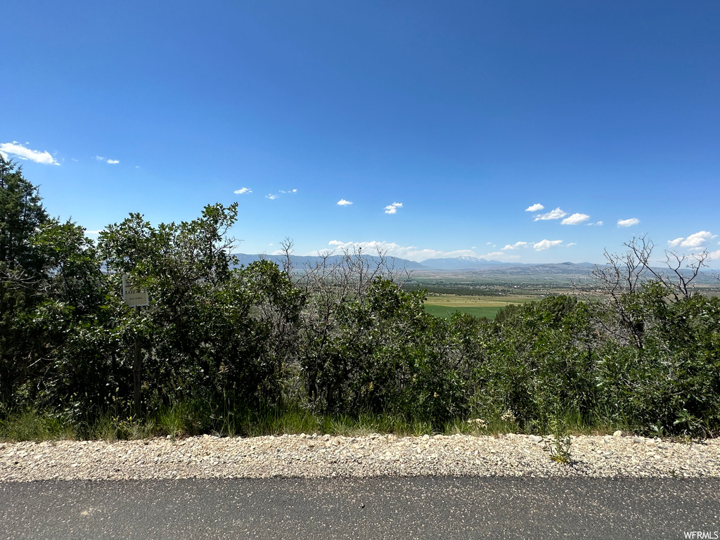 View of mountain feature