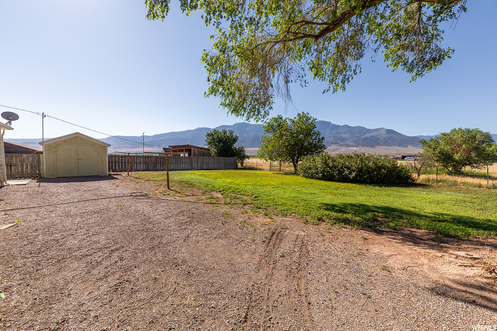 Yard with a mountain view