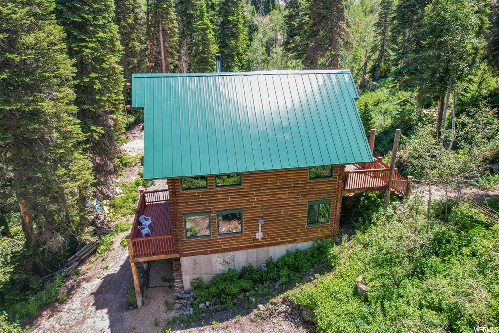 Birds eye view of property