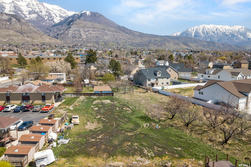 View of mountain feature