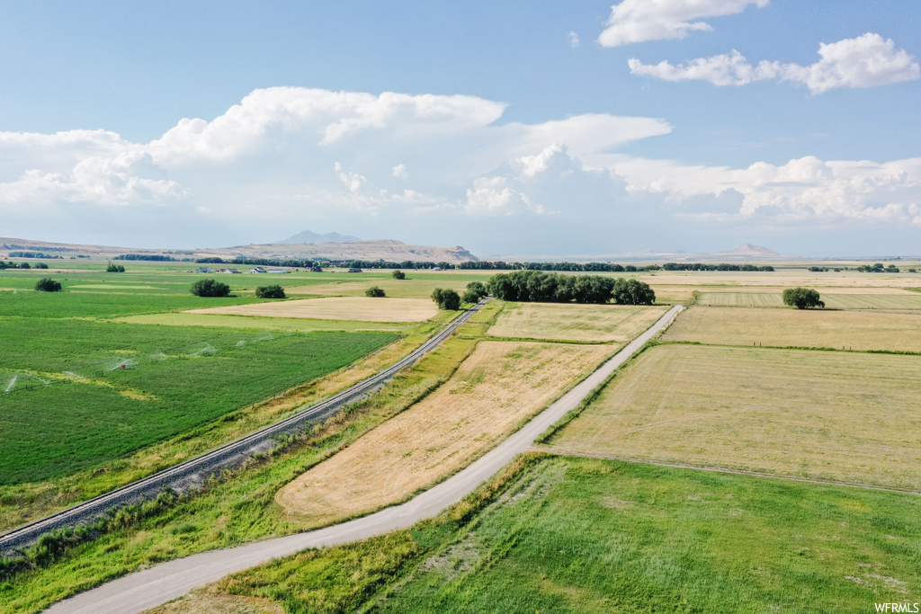 251 S 5500 W Mendon UT 84325 250,000