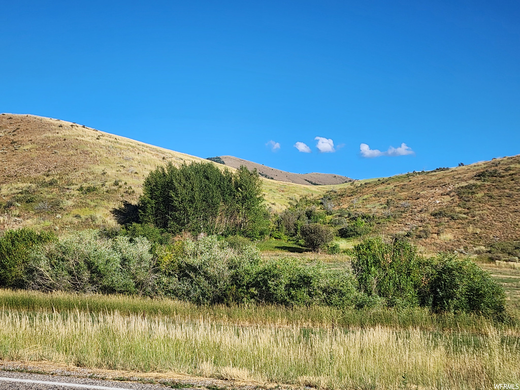 View of mountain feature