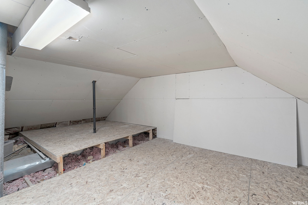 Additional living space with vaulted ceiling