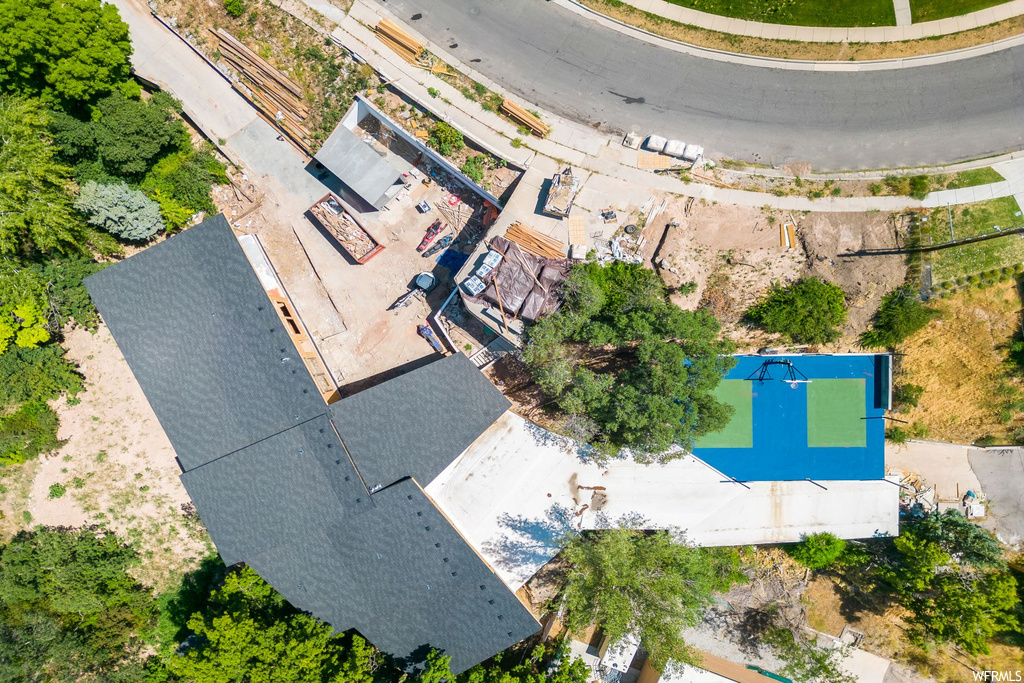 Birds eye view of property