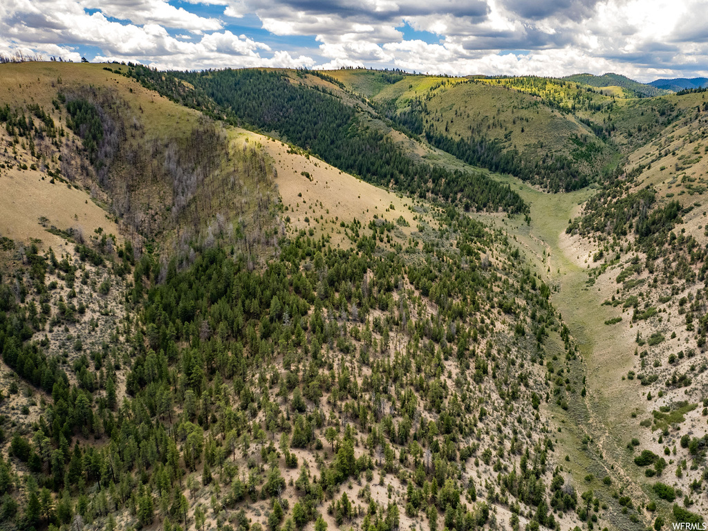 View of mountain feature