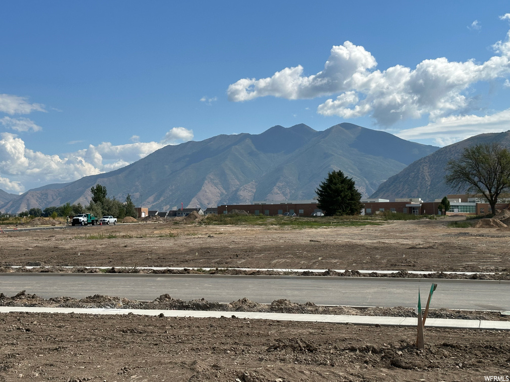 View of mountain feature