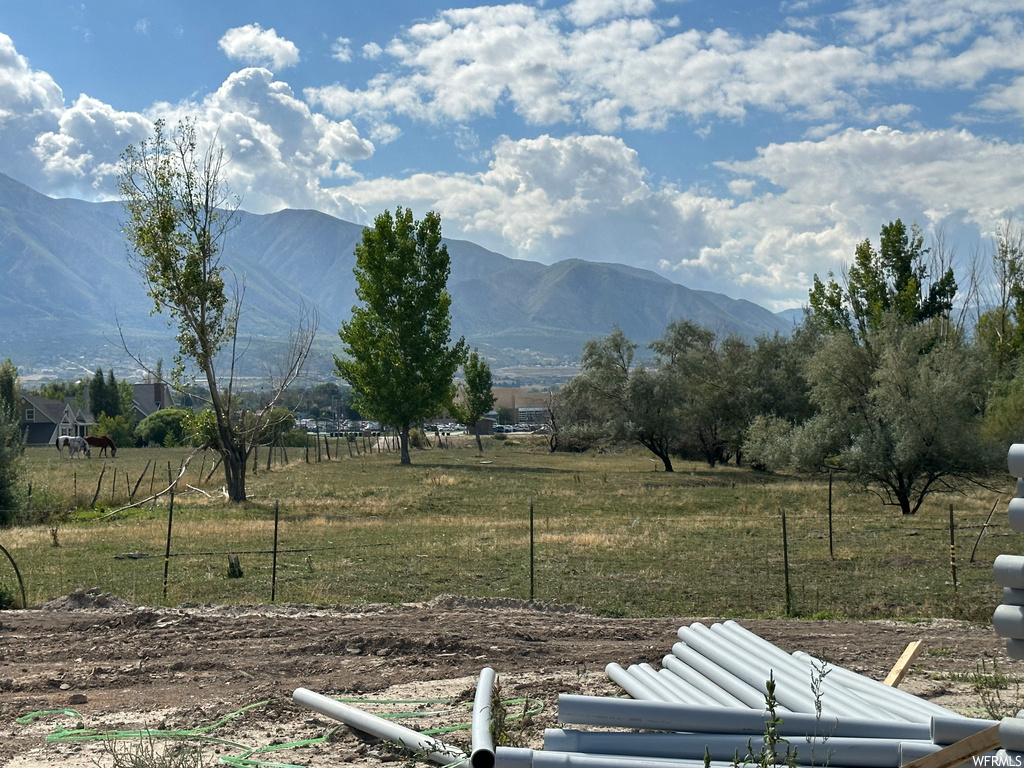 View of mountain feature