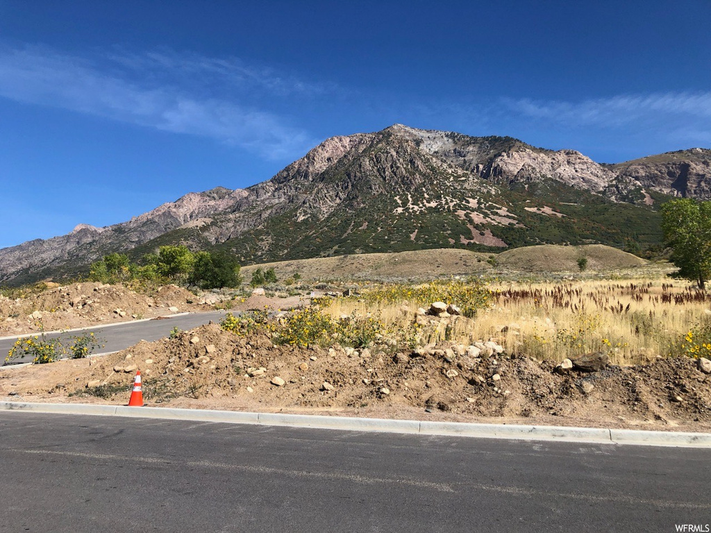 View of mountain feature