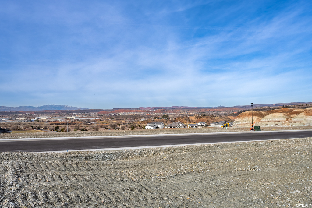 View of mountain feature