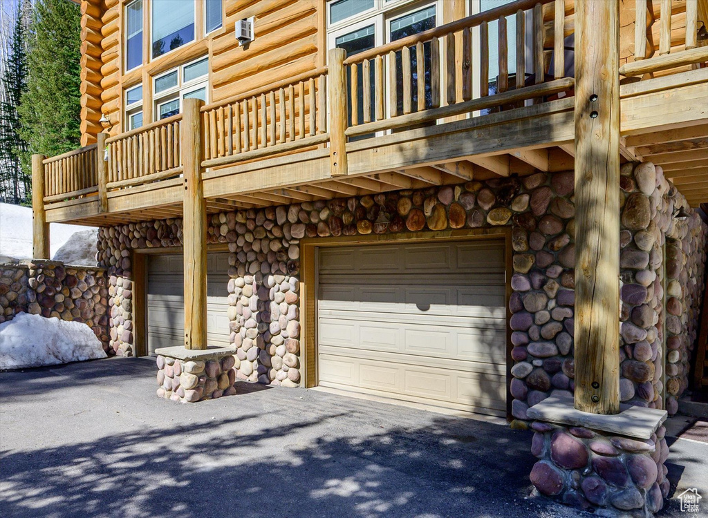 Exterior space featuring driveway