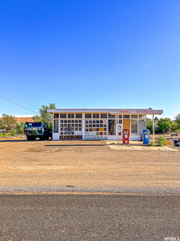55 E Main St Hanksville UT 84734 99,900