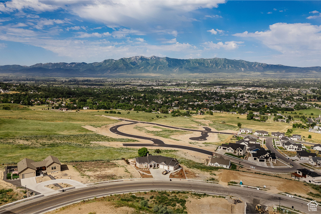 Aerial view with a mountain view