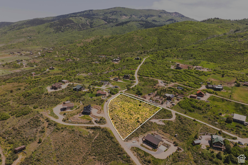 Bird's eye view with a mountain view