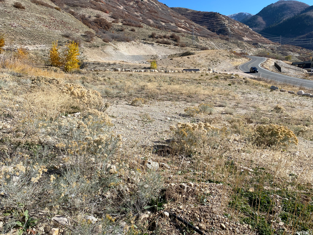 View of mountain feature