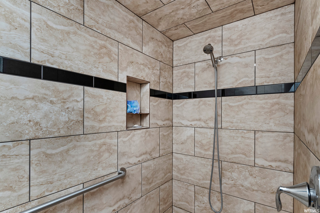 Details with tiled shower