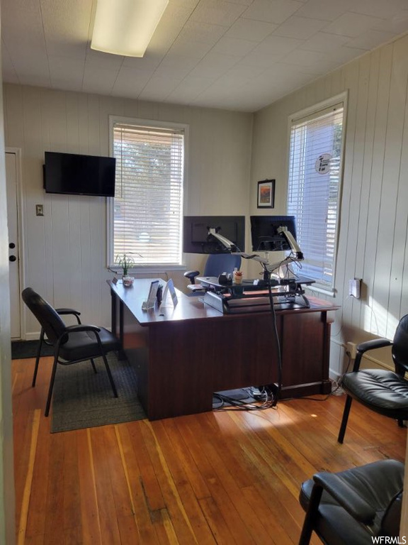 Office area featuring light hardwood / wood-style floors