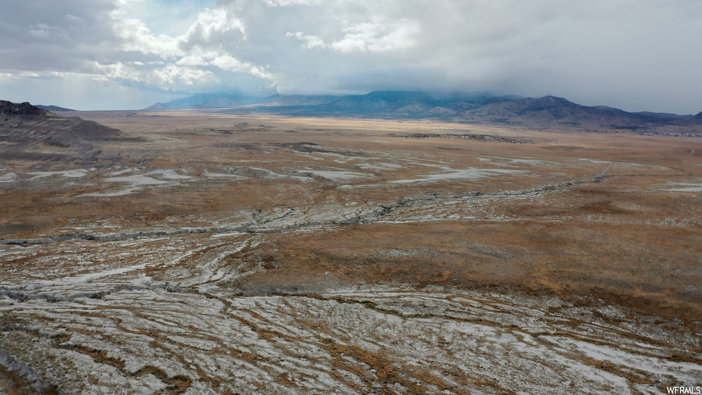 View of mountain feature